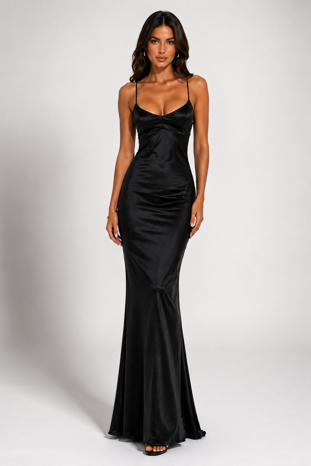 VESTIDO LARGO SATINADO NEGRO