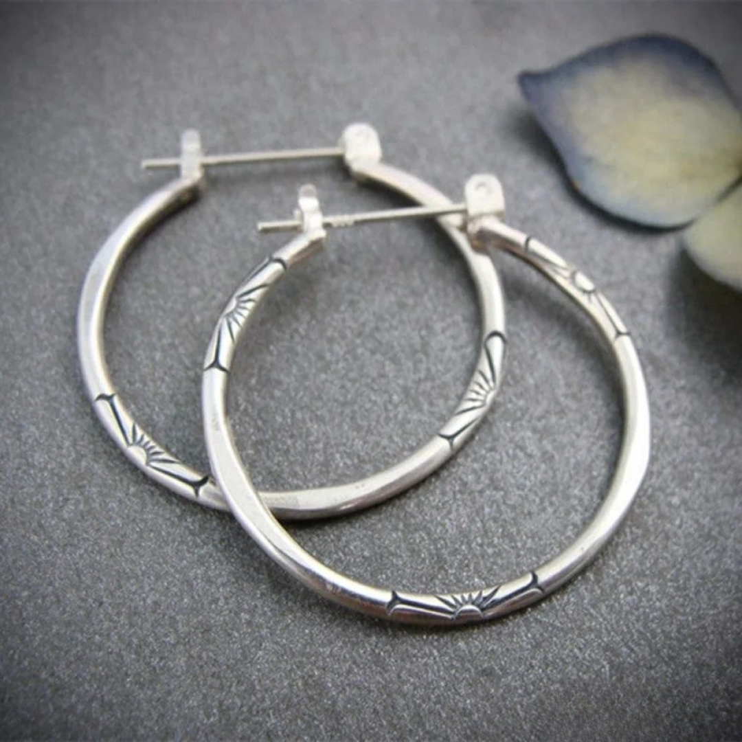 PENDIENTES DE ARO EN PLATEADO