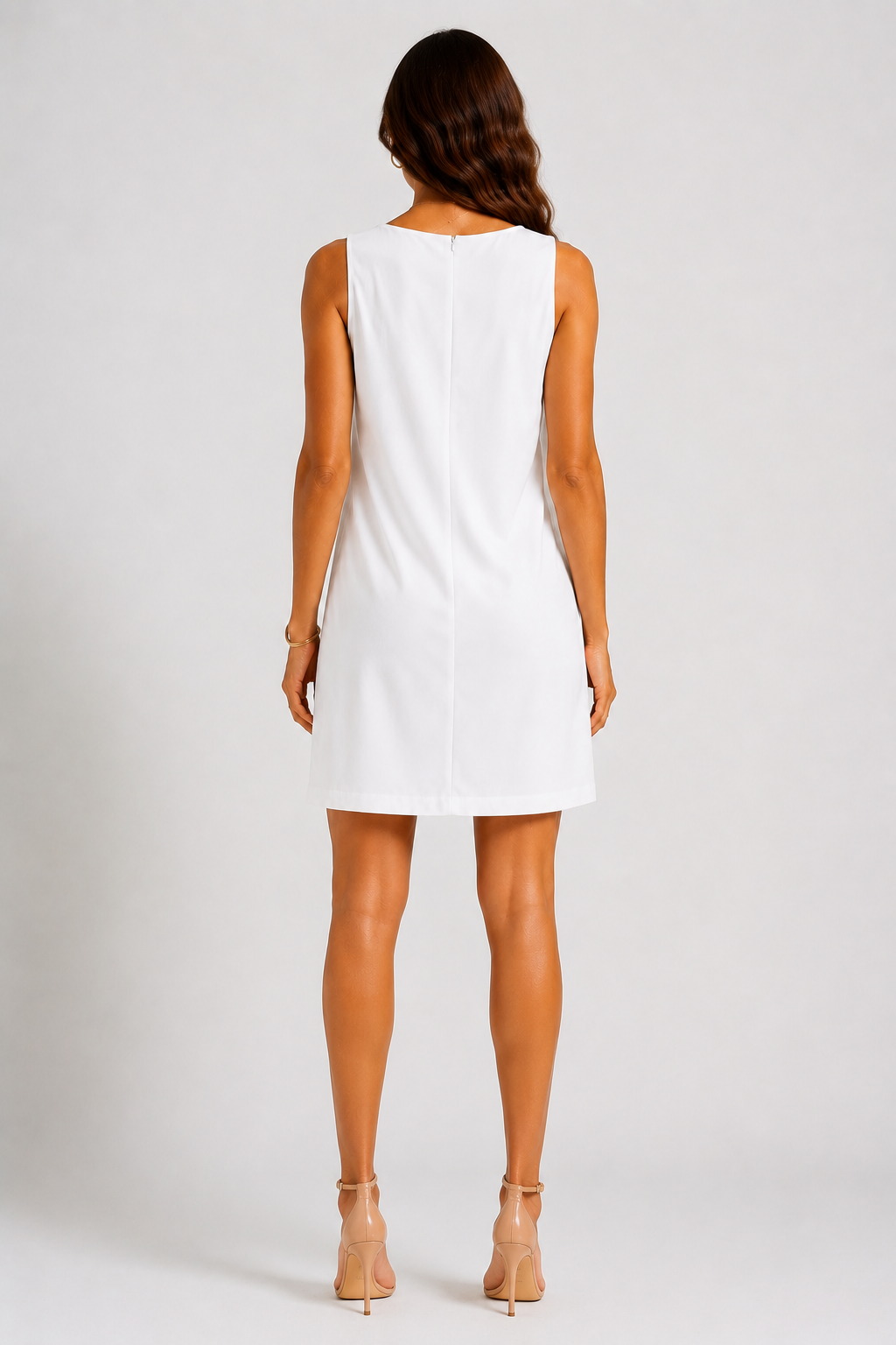 VESTIDO CORTO BLANCO CON CUELLO DRAPEADO