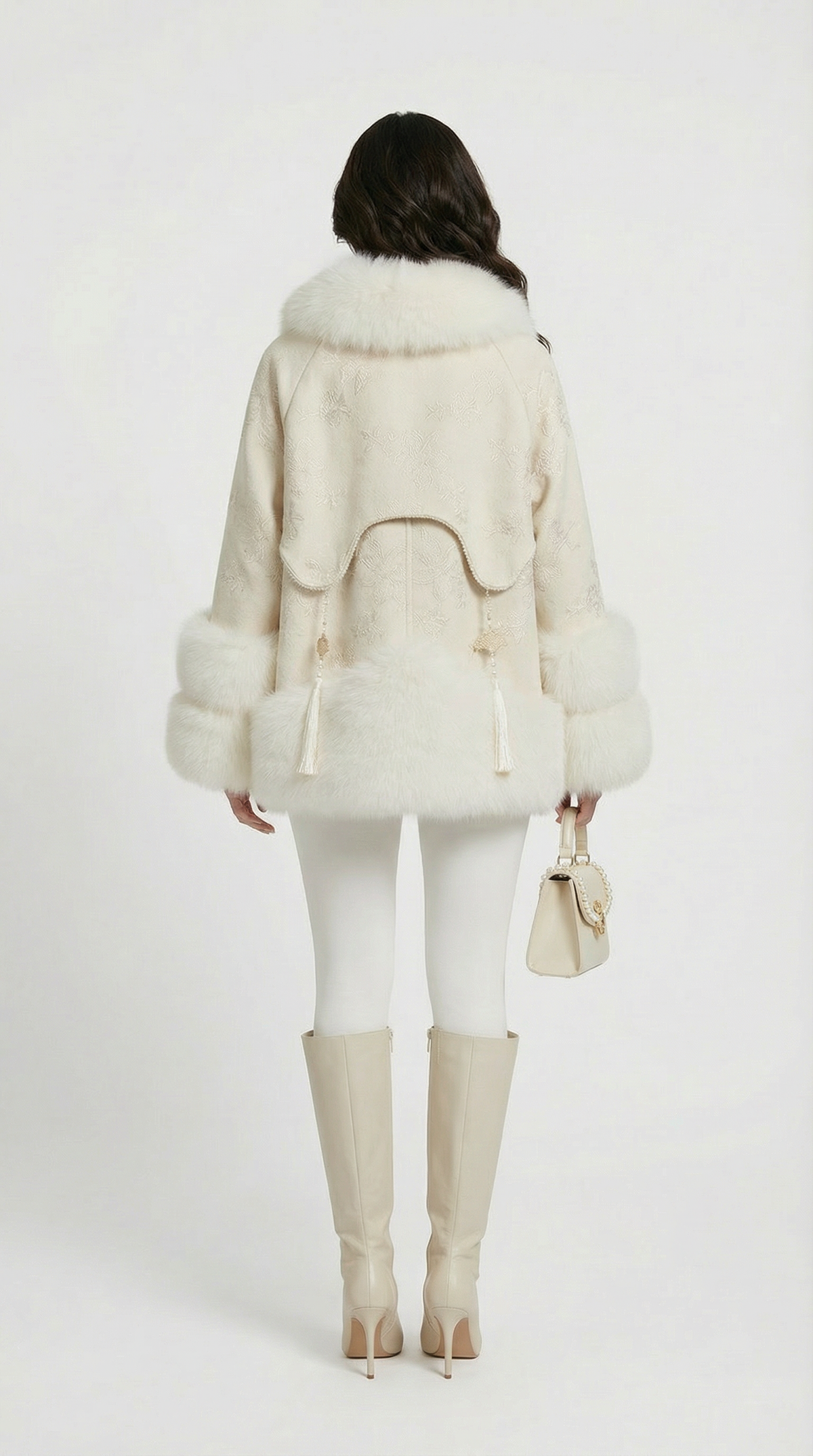 CHAQUETA DE PLUMON CON CUELLO DE PIEL VEGANA