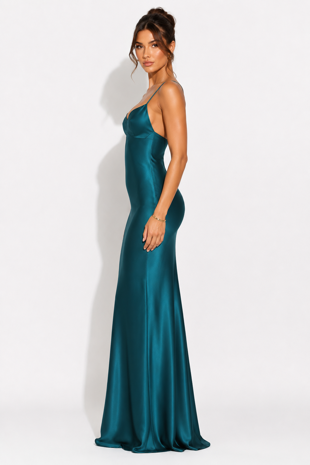 VESTIDO LARGO SATINADO VERDE