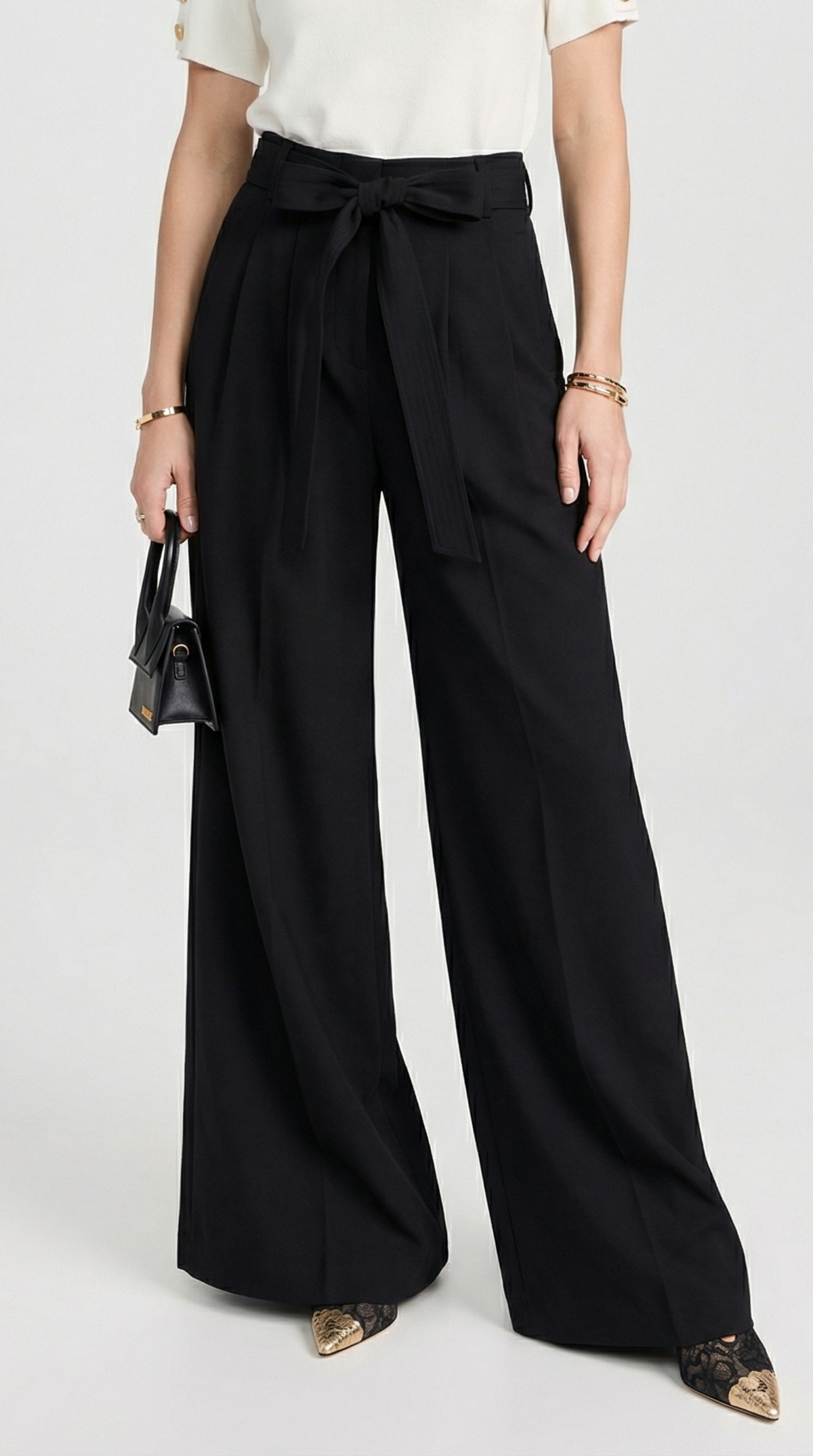 PANTALON ANCHO PLISADO CON LAZADA NEGRO