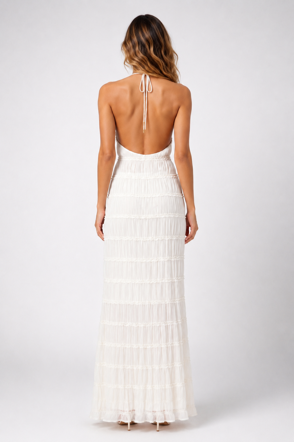 VESTIDO LARGO BLANCO CON CUELLO HALTER