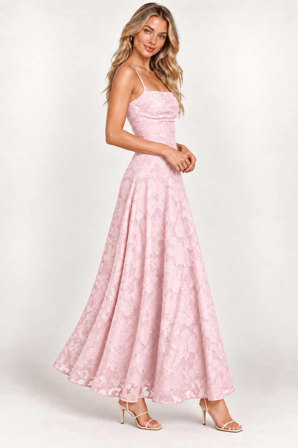 VESTIDO MAXI DE ENCAJE BOTÁNICO