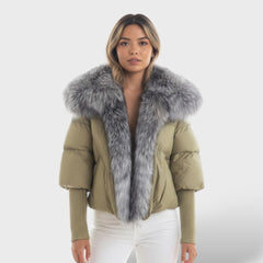 Chaqueta acolchada con cuello de piel sintética