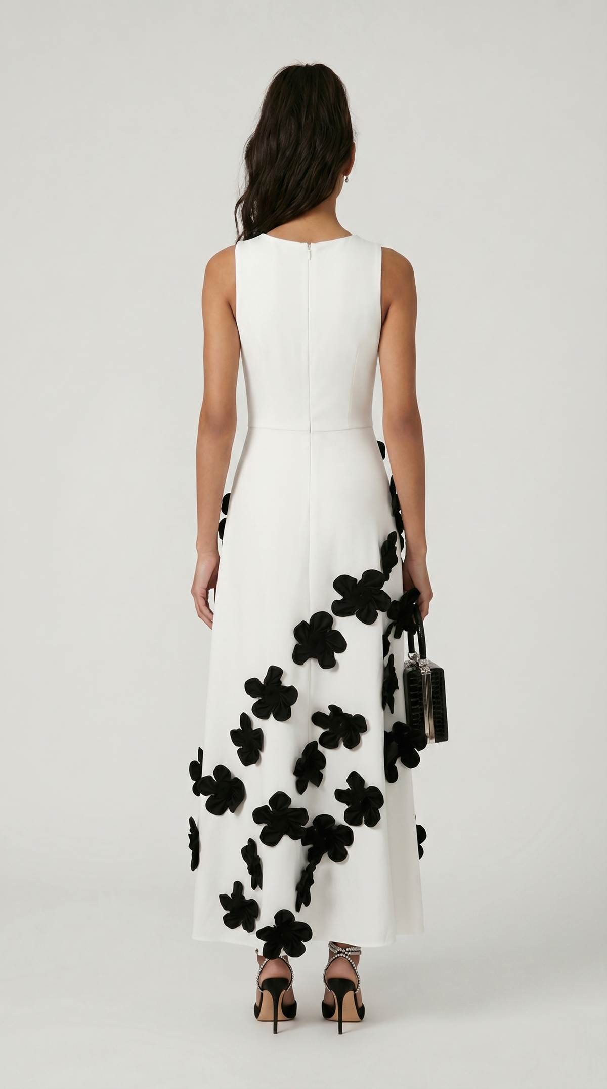 VESTIDO MAXI CON APLIQUES FLORALES BLANCO