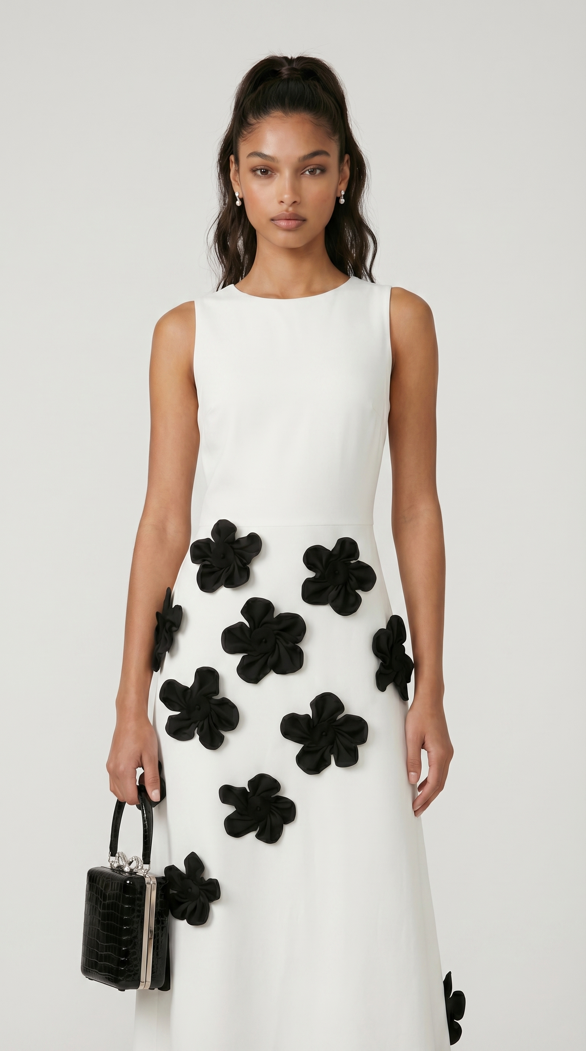 VESTIDO MAXI CON APLIQUES FLORALES BLANCO