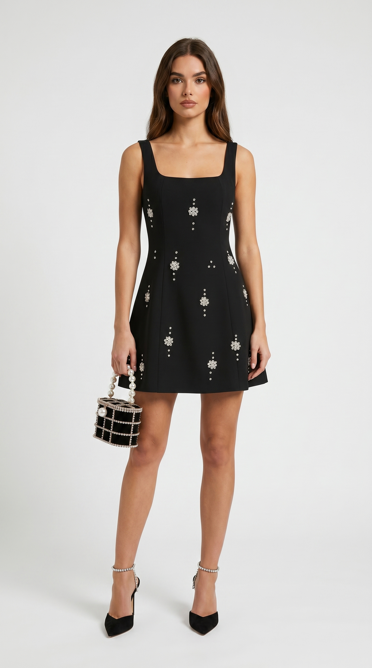 VESTIDO MINI LINEA A CON CRISTALES NEGRO