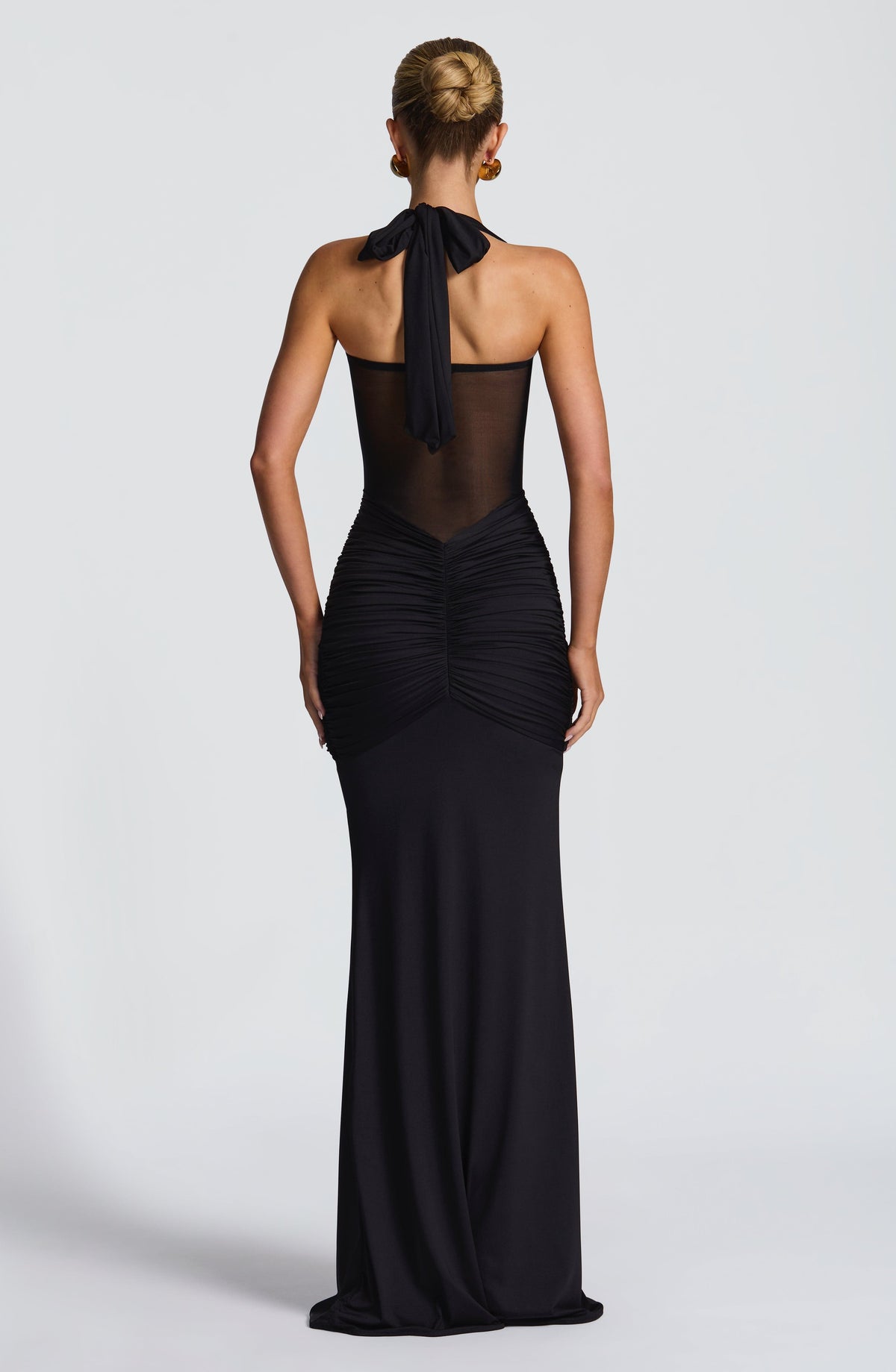 VESTIDO LARGO HALTER NEGRO